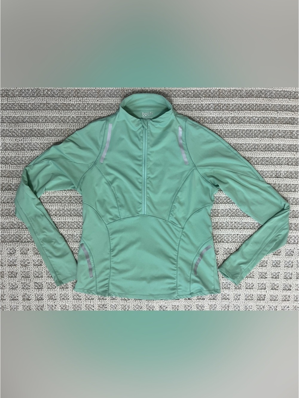 LUCKY IN LOVE 1/2 Zip Jacket Size Small